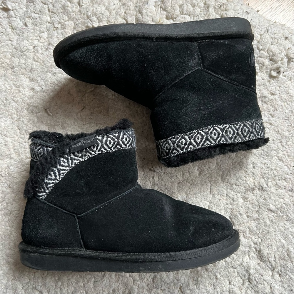 Minnetonka Middleton Aztec Boots Black White Suede Sheepskin Slipper Bootie - Picture 8 of 8